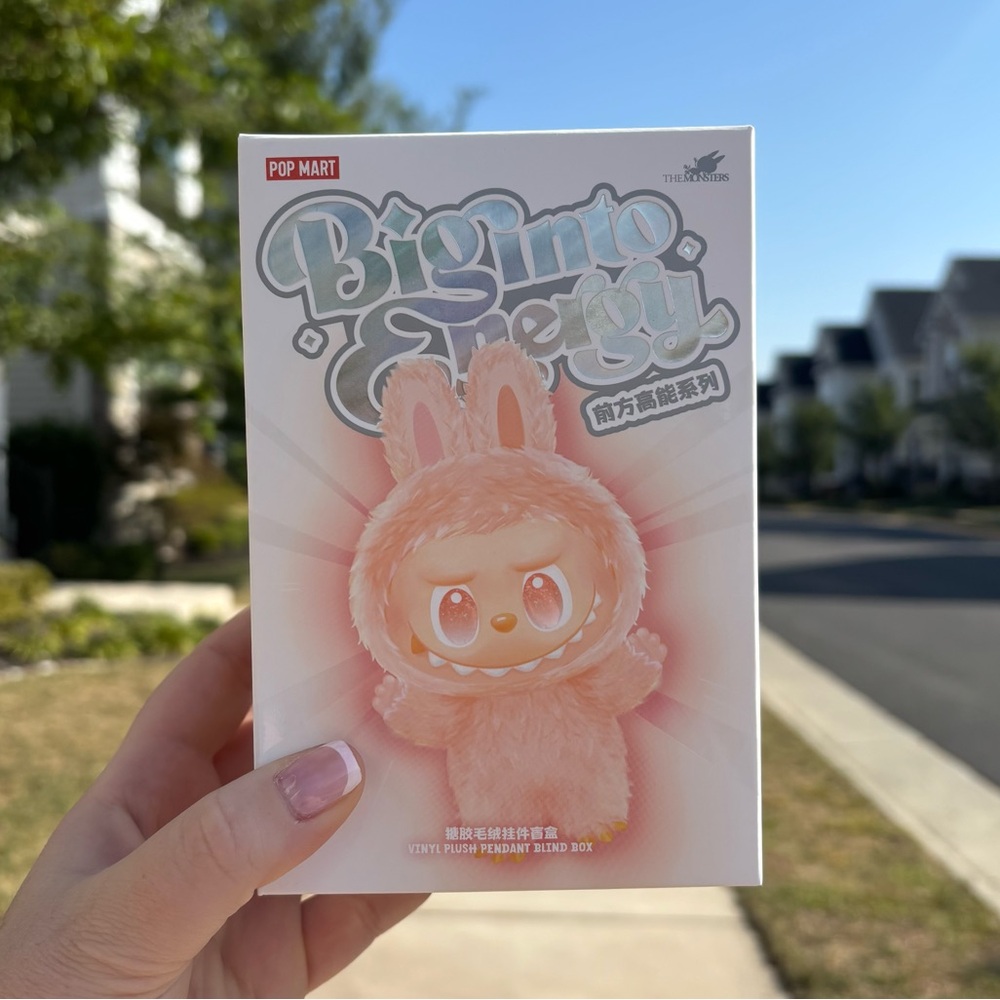 THE MONSTERS Big into Energy Series - Vinyl Plush Pendant Blind Box {Luck}